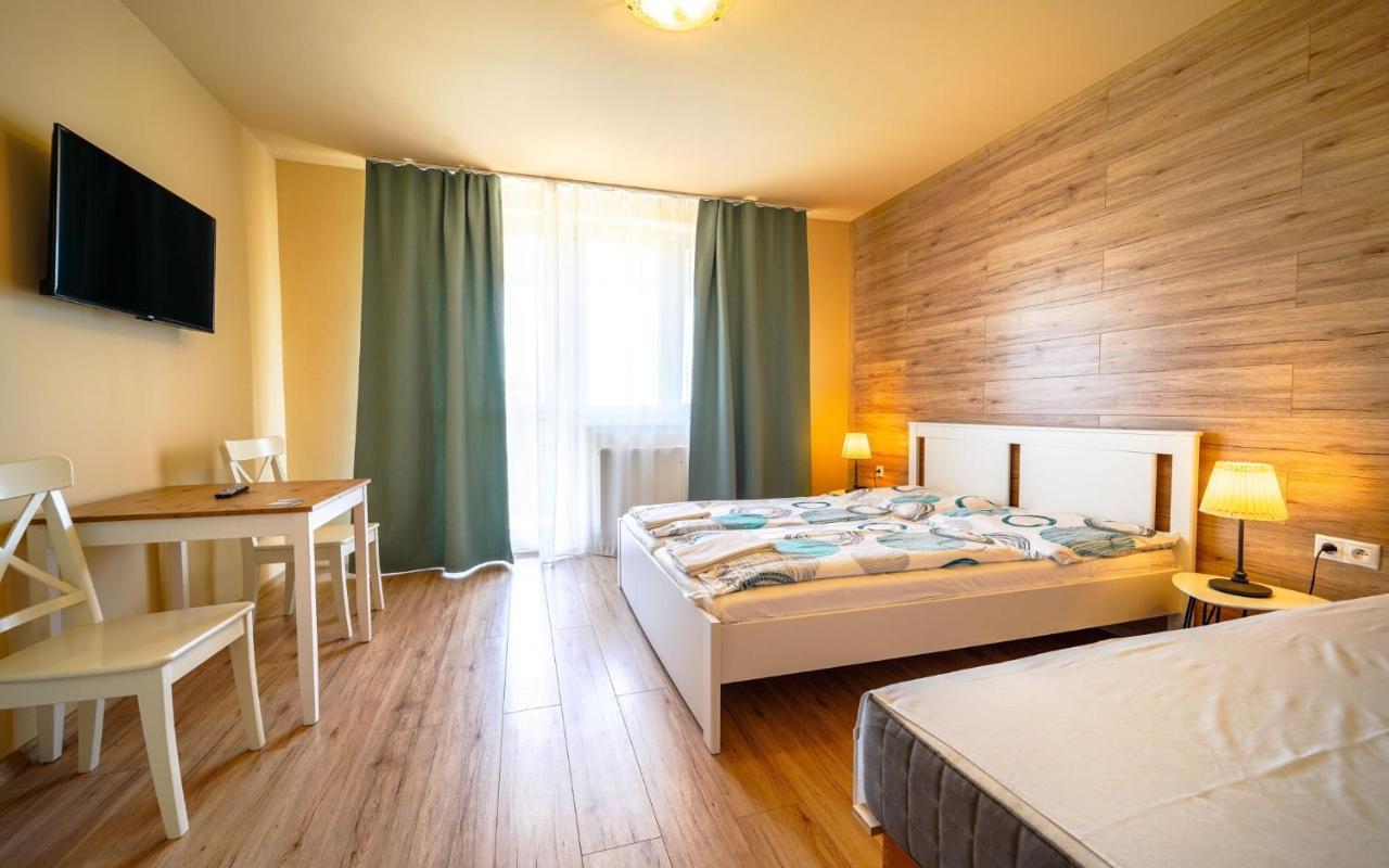Apartmany Karmon Park Veľký Meder المظهر الخارجي الصورة